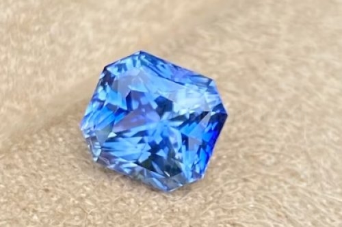 Ceylon Sapphire