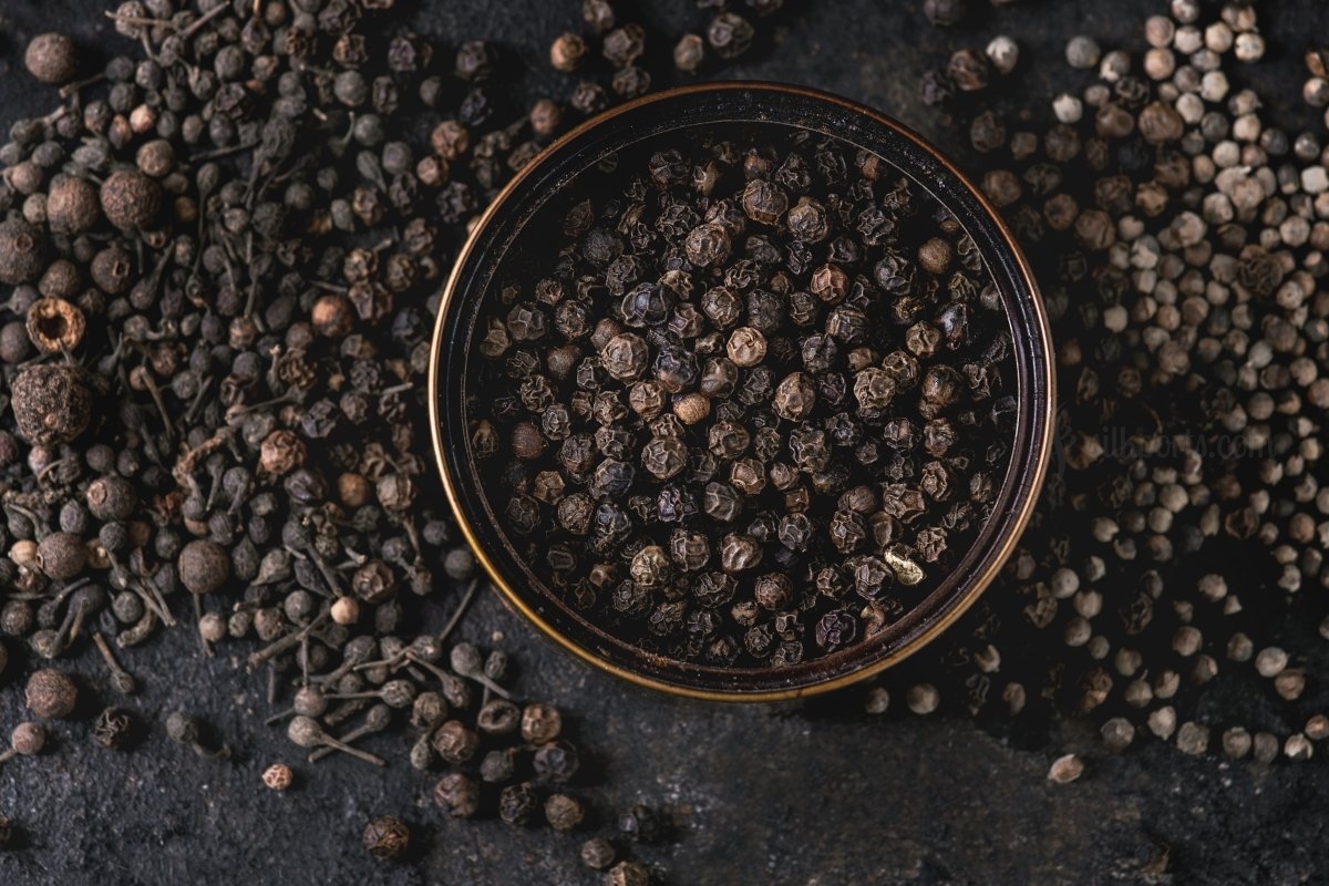 best-uses-and-health-benefits-of-black-pepper