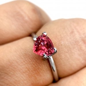 Mahenge Spinel 1.09 crt