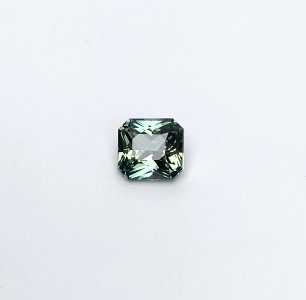 1.25 carat party Sapphire
