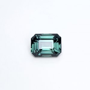 3.23 carat Teal Sapphire is well cut to bring out the best colour and luster