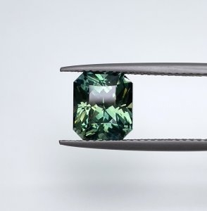This 3.70 carat party Sapphire is well cut to bring out the best colour and luster