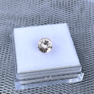 Light Orange Sapphire | Sri Lanka Sapphire | Gems