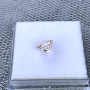 Light Orange Sapphire | Sri Lanka Sapphire | Gems
